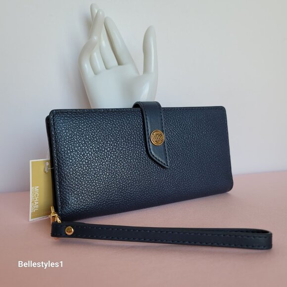 MICHAEL KORS Bifold Pebbled Leather Large Wallet/Wristlet- Navy color 🎈$88.⭐ - Picture 5 of 16